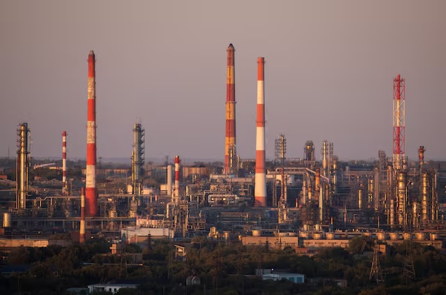 General view of Orsknefteorgsintez oil refinery in the city of Orsk, Orenburg region, Russia August 28, 2025. REUTERS/Stringer/File Photo