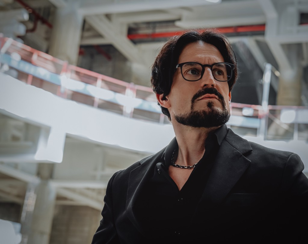 Ole Scheeren is also responsible for the design of the Houhai Hybrid Campus.