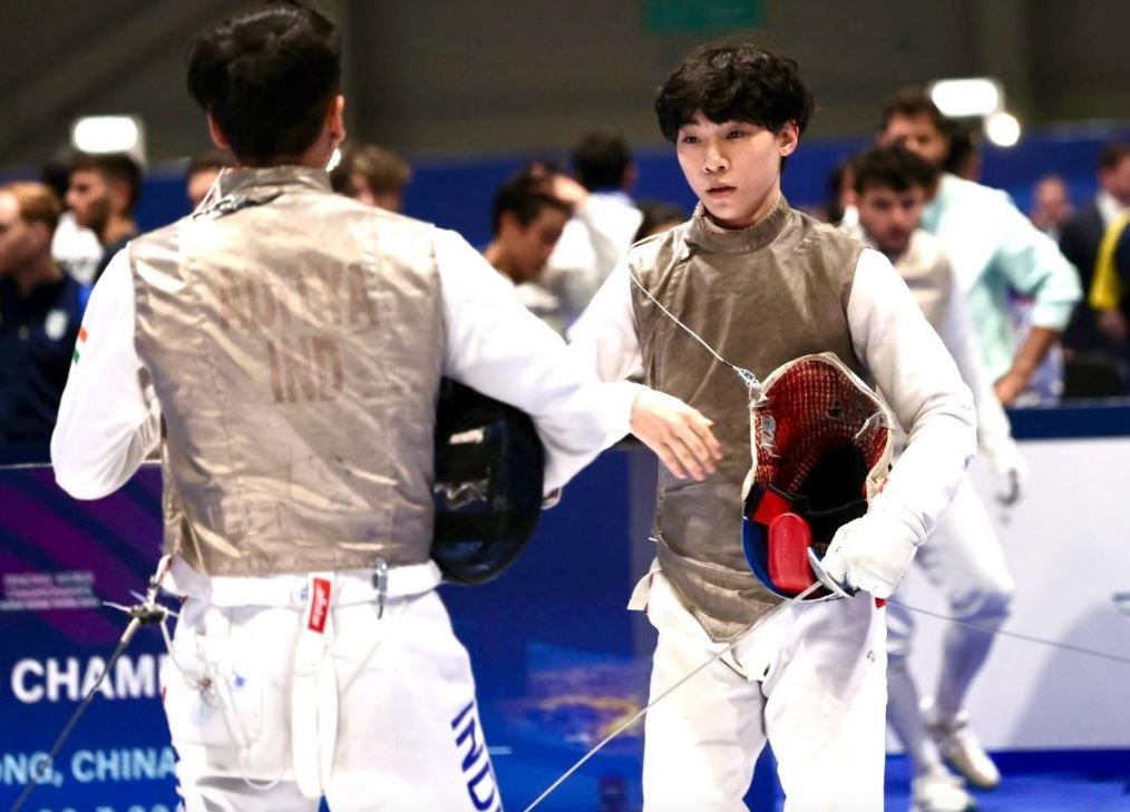 Harris Ho, right, won all six of his qualifying matches.