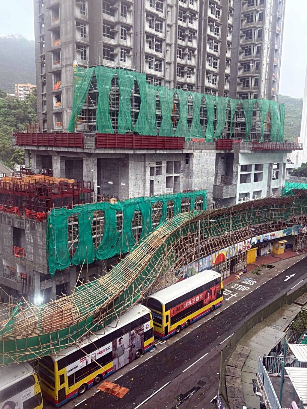 Scaffolding damaged at Wah Fu North
