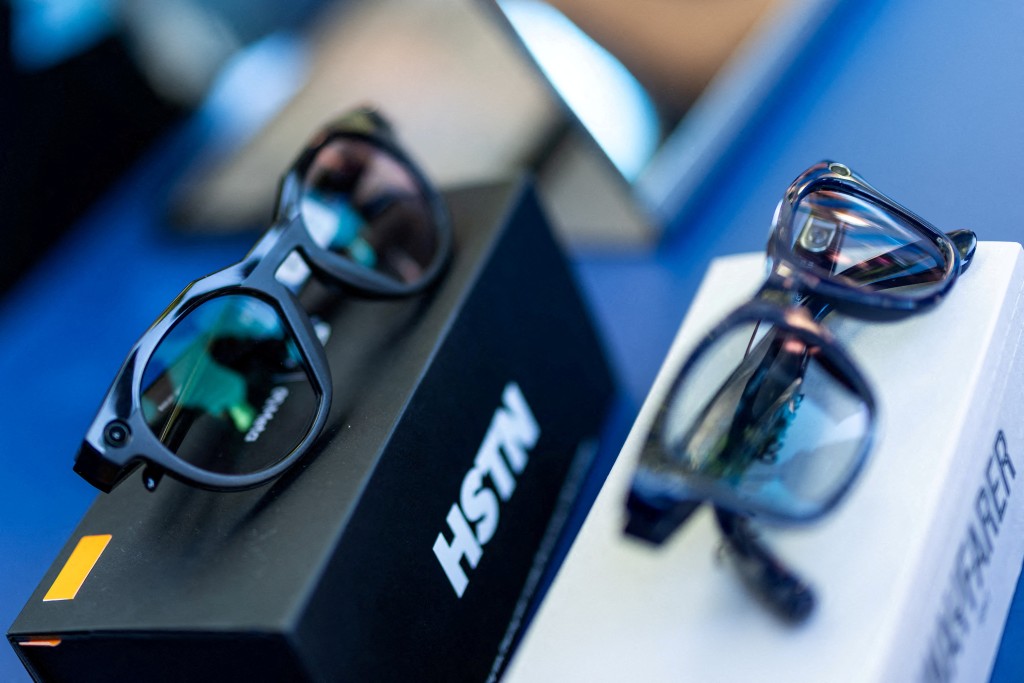 FILE PHOTO: Meta smart glasses on display during the Meta annual Connect conference at the company's headquarters in Menlo Park, California, U.S., September 16, 2025. REUTERS/Carlos Barria/File Photo