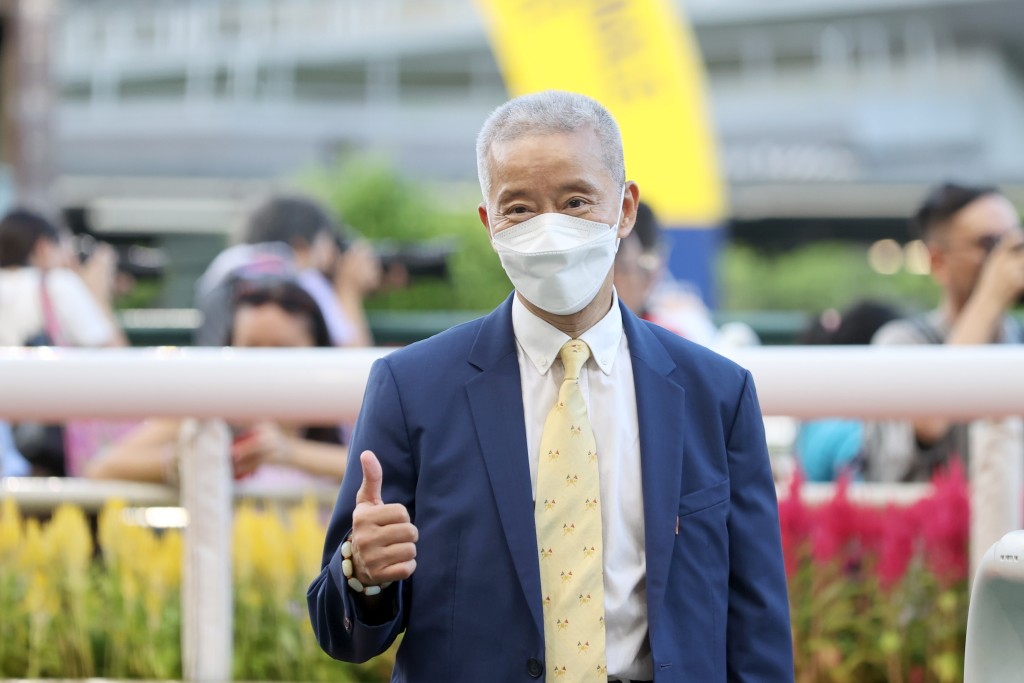 Benno Yung celebrates his final victory as a Hong Kong trainer (HKJC) 