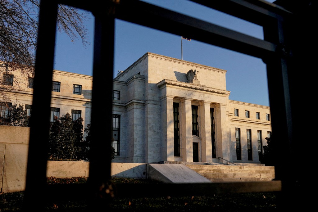 The Federal Reserve building is seen in Washington, U.S., January 26, 2022. REUTERS/Joshua Roberts/File Photo