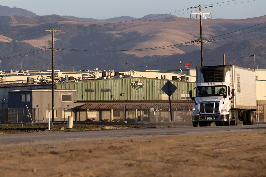 A Taylor Farms facility on July 17, 2026 in San Juan Bautista, California. Taylor Farms, a global fresh produce supplier, is allegedly connected to the recent cyclosporiasis outbreak. Benjamin Fanjoy/Getty Images/AFP