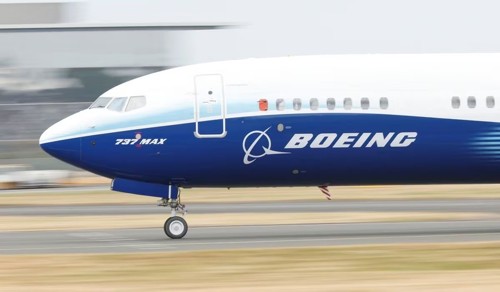 A Boeing 737 Max aircraft during a display at the Farnborough International Airshow, in Farnborough, Britain, July 20, 2022. REUTERS/Peter Cziborra/File Photo A Boeing 737 Max aircraft during a display at the Farnborough International Airshow, in Farnborough, Britain, July 20, 2022. REUTERS/Peter Cziborra/File Photo