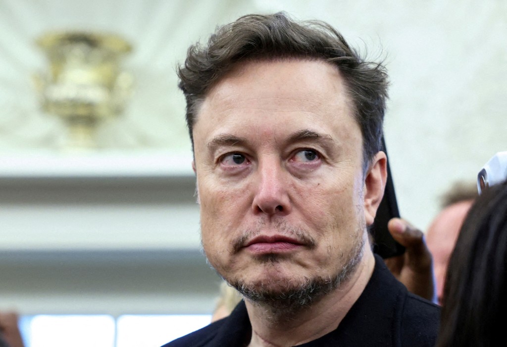 Elon Musk looks on as U.S. President Donald Trump meets South African President Cyril Ramaphosa in the Oval Office of the White House in Washington, D.C., U.S., May 21, 2025. (Reuters)