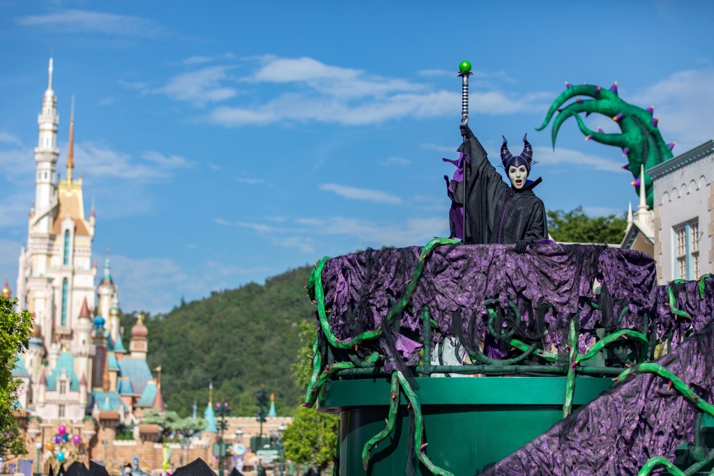 Disney Villains take over the park with music, dancing and theatrical effects in the expanded Uninvited! A Villains Takeover Party.