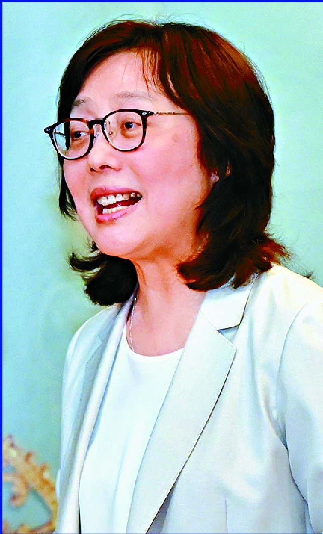 Bernadette Linn Bernadette Linn