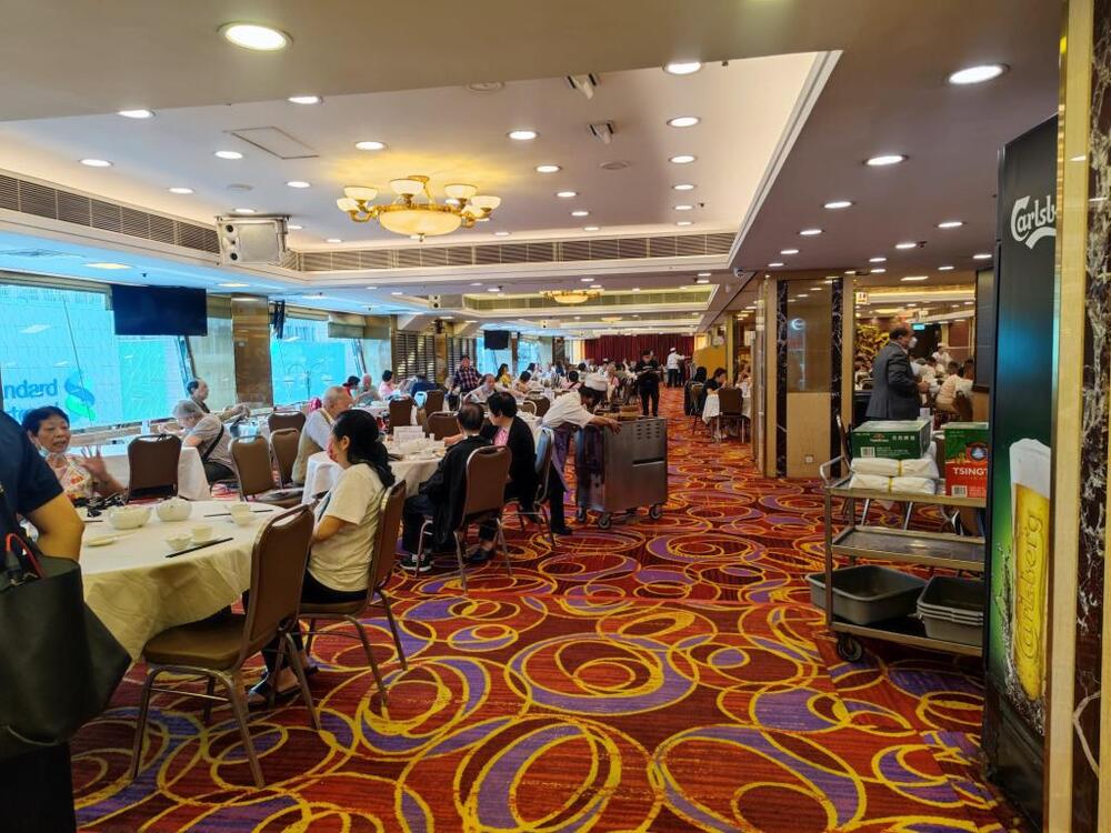 Restaurants still see many citizens 'yum cha'. Restaurants still see many citizens 'yum cha'.