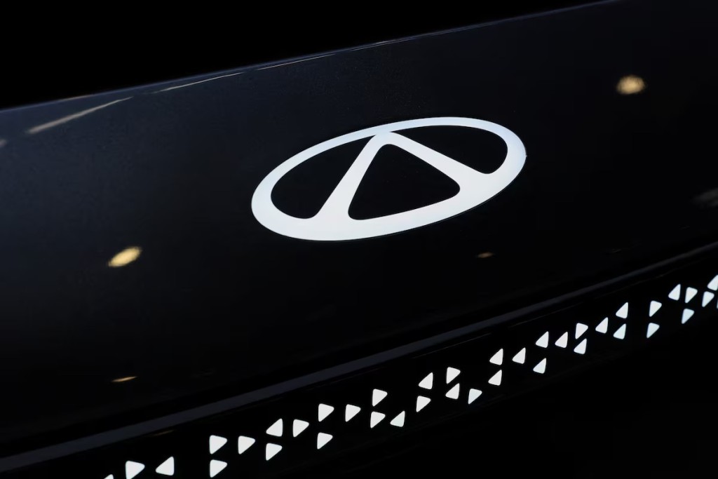 A Chery logo is pictured at the Chery booth during a media day for the Auto Shanghai show in Shanghai, China April 24, 2025. REUTERS