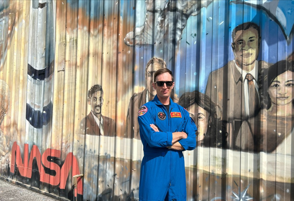 Photo by CHARLOTTE CAUSIT / AFP  Canadian astronaut Joshua Kutryk poses for a portrait at NASA's Kennedy Space Center, Florida on March 30, 2026.