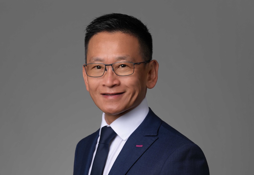Leo Tsoi. Hang Lung