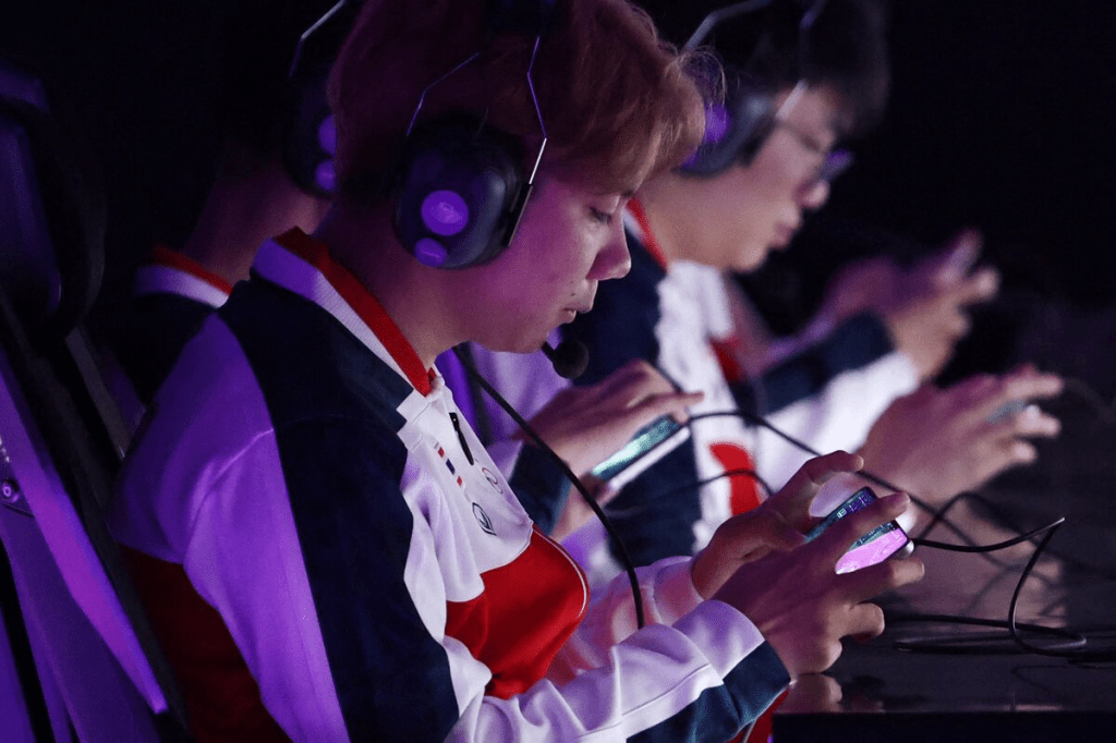 Asian Games - Hangzhou 2022 - E-Sports - China Hangzhou Esports Centre, Hangzhou, China - September 26, 2023 Players from Team Thailand prepare before the Arena of Valor Asian Games Version Bronze Medal Match REUTERS/Ann Wang
