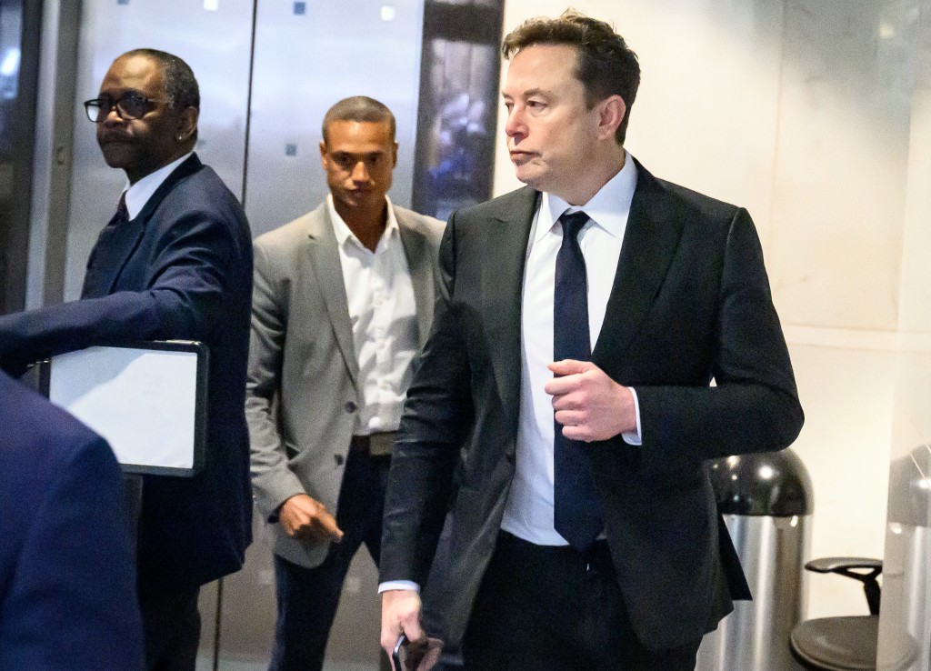 Elon Musk arrives at the federal courthouse during proceedings in the trial over his lawsuit against OpenAI in Oakland, California, on April 30, 2026. (AFP/File)