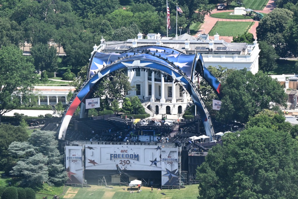 The structure, known as "The Claw," for the upcoming UFC fight that US President Donald Trump will host as part of the 250th anniversary of the United States is seen on the South Lawn of the White House in Washington, DC, on June 12, 2026. (AFP)