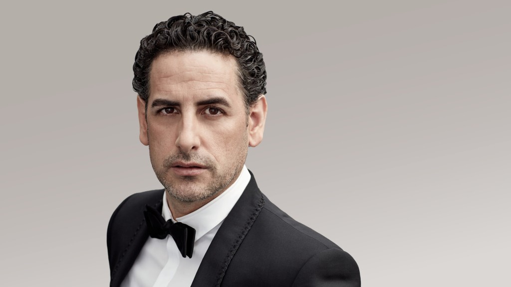 Juan Diego Flórez will make his debut with the Hong Kong Philharmonic Orchestra this October.