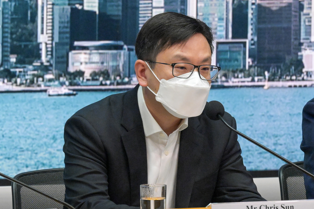 Labor chief Chris Sun tests positive for Covid-19