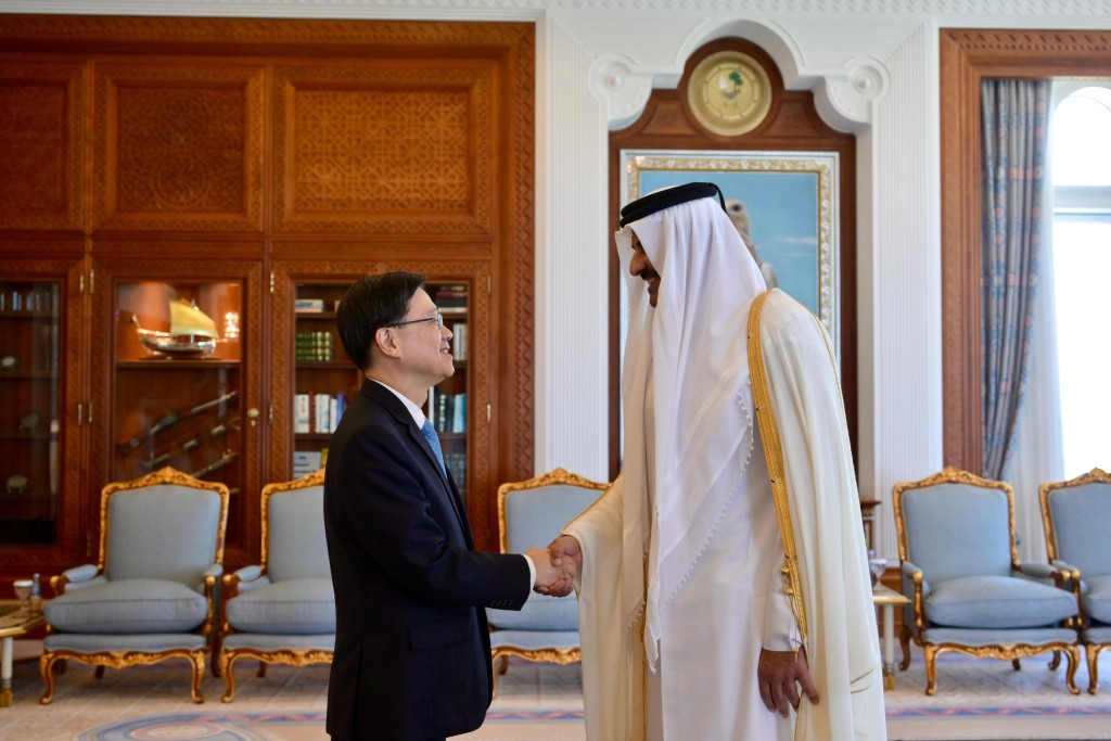 John Lee meets with the Amir (head of state) of Qatar Tamim bin Hamad Al Thani. (GIS)
