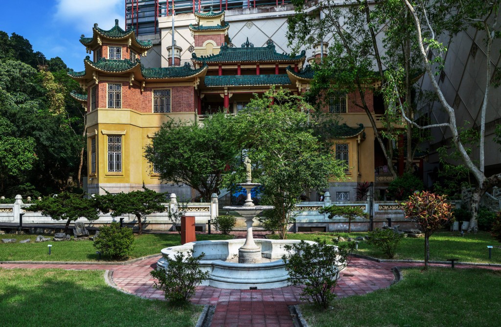 Haw Par Mansion is a Grade 1 historic building built in 1935 by Aw Boon Haw, founder of the Tiger Balm empire.