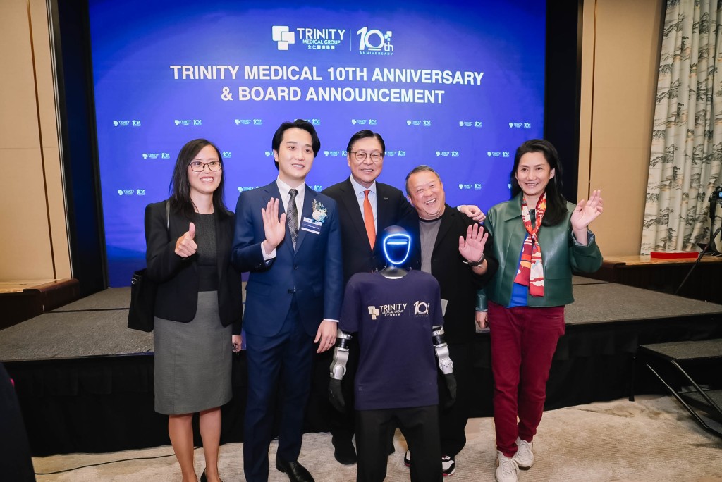 Eric Tsang Chi-wai (2nd from right) is among the guests from the entertainment industry.