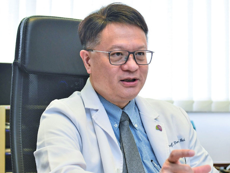 David Hui Shu-cheong said several key outbreak indicators and sewage surveillance data showed that flu activity remained high. David Hui Shu-cheong said several key outbreak indicators and sewage surveillance data showed that flu activity remained high.