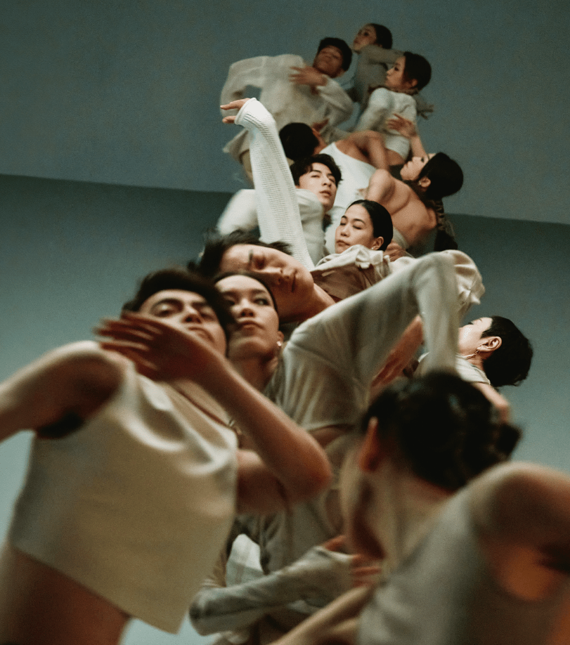 Professional dancers from City Contemporary Dance Company will guide participants to interact with the surrounding environment.