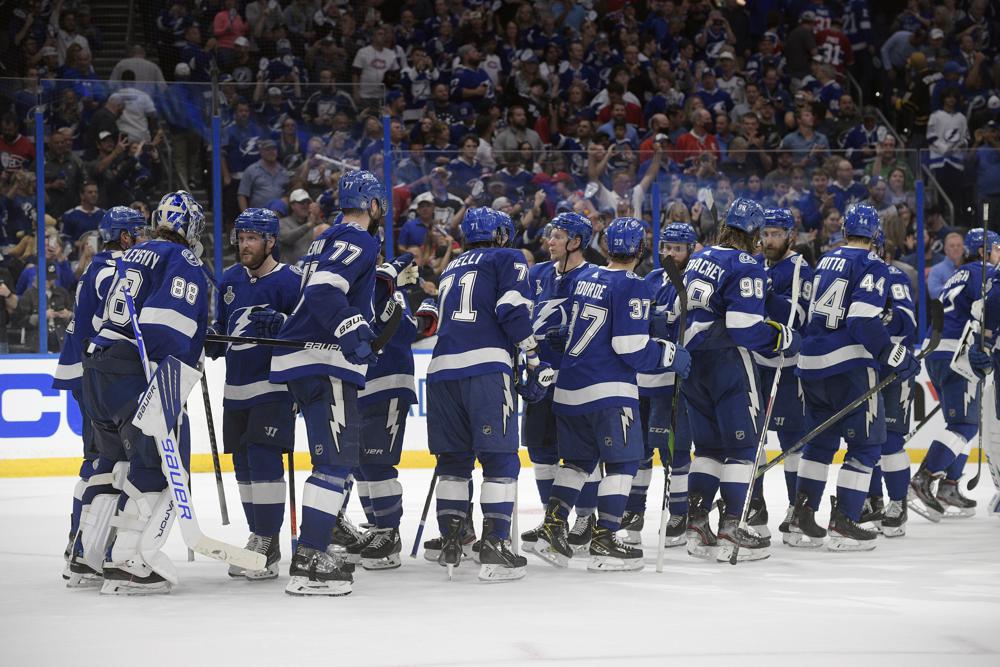 Joe Biden, Justin Trudeau wager on Lightning and Canadiens Stanley Cup game(00)