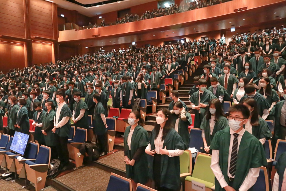 Inauguration ceremony for new students at HKU. Inauguration ceremony for new students at HKU.