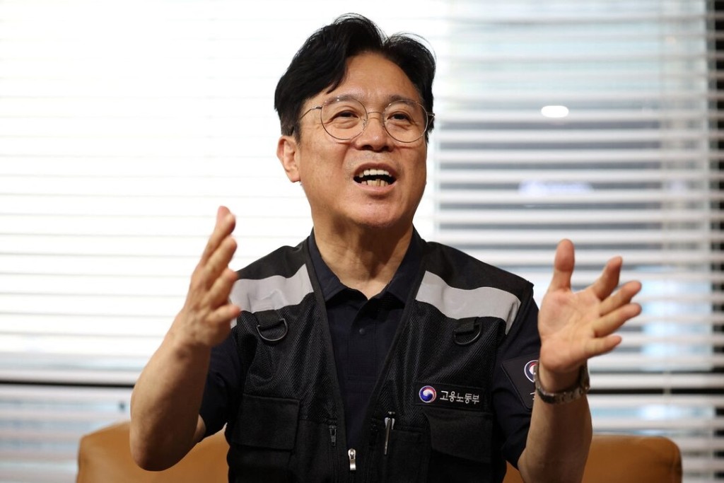  South Korean Labour Minister Kim Young-hoon speaks during an interview with Reuters in Seoul, South Korea, June 2, 2026. REUTERS/Kim Hong-Ji 