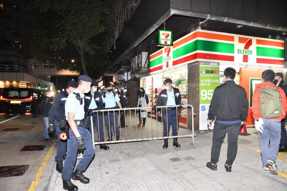 Block 3, Phase 1 of City Garden in North Point has been locked down on Thursday night. 