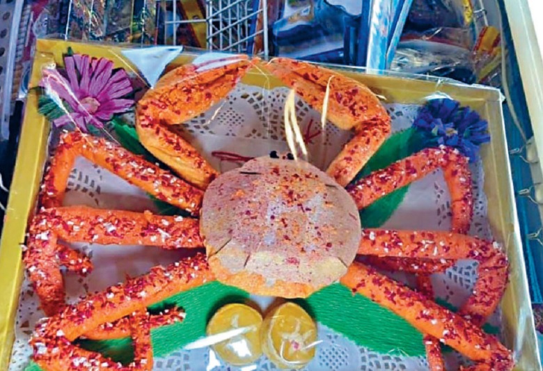 Alaskan king crab was among the offerings available for Ghost Month. Alaskan king crab was among the offerings available for Ghost Month.