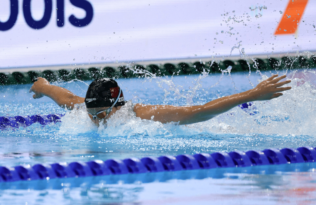 Swimming - World Aquatics Championships - Women 200m Medley Finals - World Aquatics Championships Arena, Singapore - July 28, 2025 China's Zidi Yu in action during the final REUTERS/Edgar Su