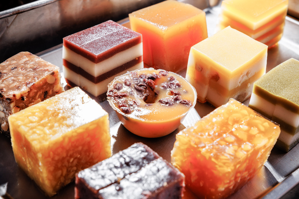 “A taste of Temple Street” will feature 22 food stalls and about 10 stalls offering nostalgic snacks such as fish balls, crispy deep-fried pork intestine, beef offal, snake soup, Turkish coffee, and beef skewers. (Photo: Tourism Board)