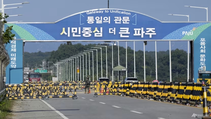 Barricades are placed near the Unification Bridge, which leads to the Panmunjom in the Demilitarized Zone in Paju, South Korea, on Oct 9, 2024. (Photo: AP/Lee Jin-man) Barricades are placed near the Unification Bridge, which leads to the Panmunjom in the Demilitarized Zone in Paju, South Korea, on Oct 9, 2024. (Photo: AP/Lee Jin-man)