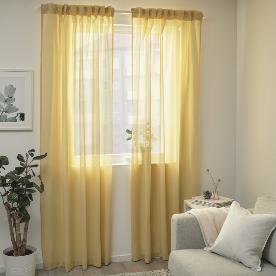 The GUNRID curtains, available in light pink, gray and yellow, promises to purify the air without consuming energy.