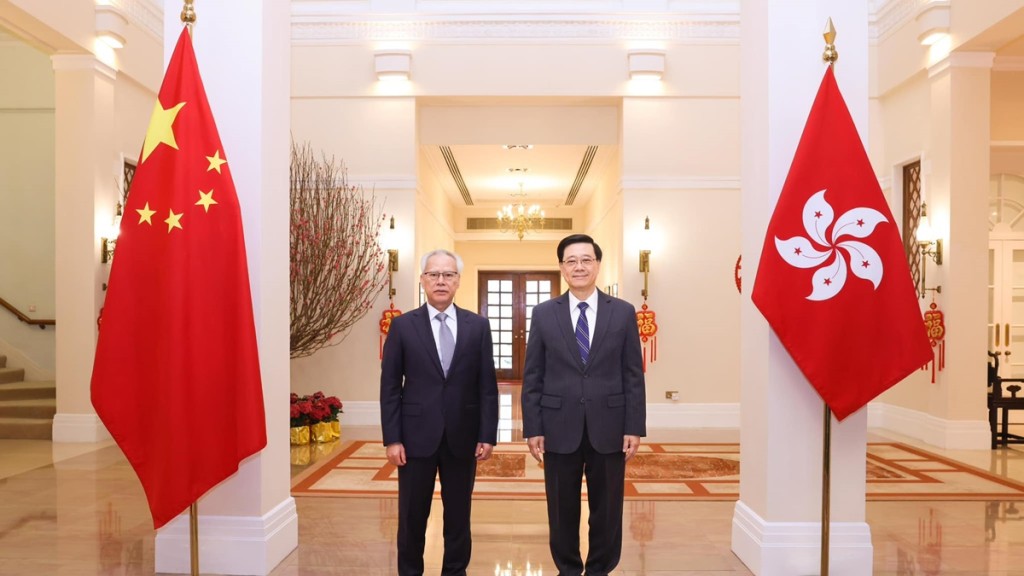 Hong Kong Chief Executive John Lee Ka-chiu led a high-level delegation to Macau on Tuesday for talks with Macau Chief Executive Sam Hou-fai on Tuesday. (File)