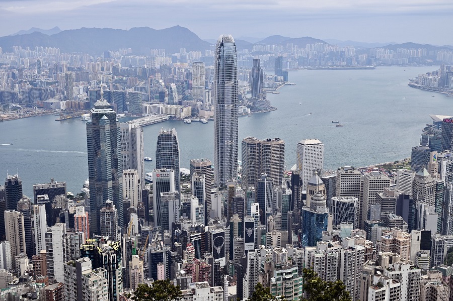 Centaline said mainland buyers boosted the market briefly, with prices rising 2 percent in two months after the cooling measures were lifted but then falling for five consecutive months. Centaline said mainland buyers boosted the market briefly, with prices rising 2 percent in two months after the cooling measures were lifted but then falling for five consecutive months.