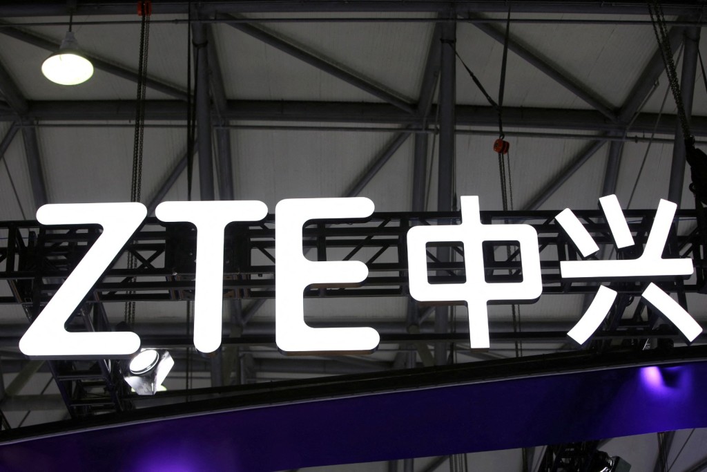 The logo of ZTE is seen at its booth during the Mobile World Congress in Shanghai, China June 28, 2023. REUTERS/Nicoco Chan/File Photo