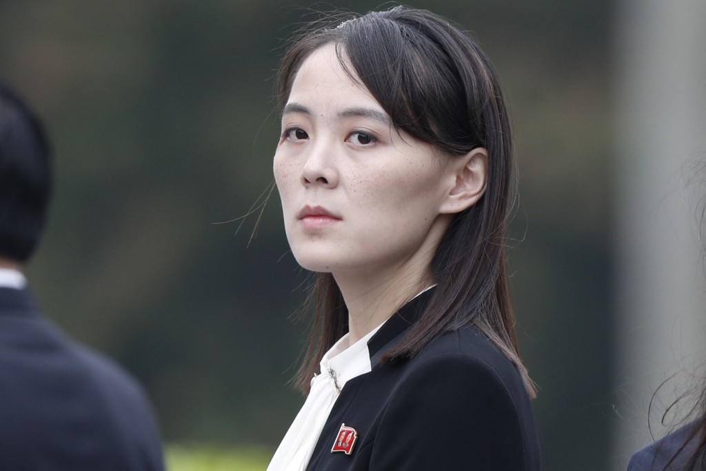 Photo by JORGE SILVA / POOL / AFP  Kim Yo Jong, sister of North Korea's leader Kim Jong Un, attends a wreath laying ceremony at Ho Chi Minh Mausoleum in Hanoi, March 2, 2019.