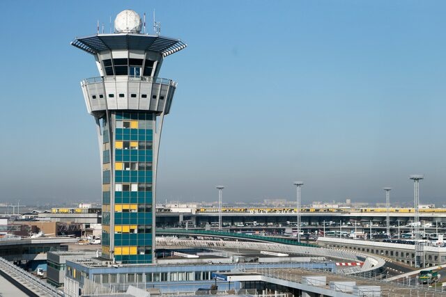 FILE PHOTO - A general view of Orly airport in Paris, File photo taken April 9, 2015. REUTERS/Gonzalo Fuentes