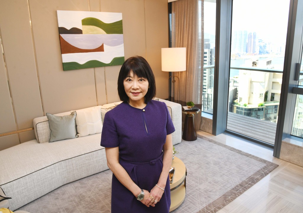 Bella Chhoa shows off a flat at One Central Place. Singtao