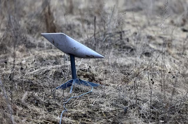 A Starlink satellite internet system is set up near the frontline town of Bakhmut amid Russia's attack on Ukraine, Donetsk region, Ukraine March 8, 2023. REUTERS/Lisi Niesner 