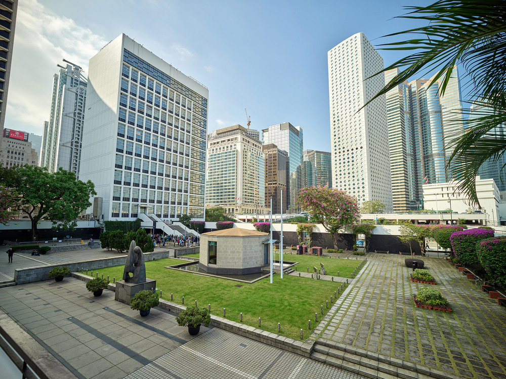 The 12-sided Memorial Shrine at the center of the Memorial Garden of Hong Kong City Hall. The 12-sided Memorial Shrine at the center of the Memorial Garden of Hong Kong City Hall.