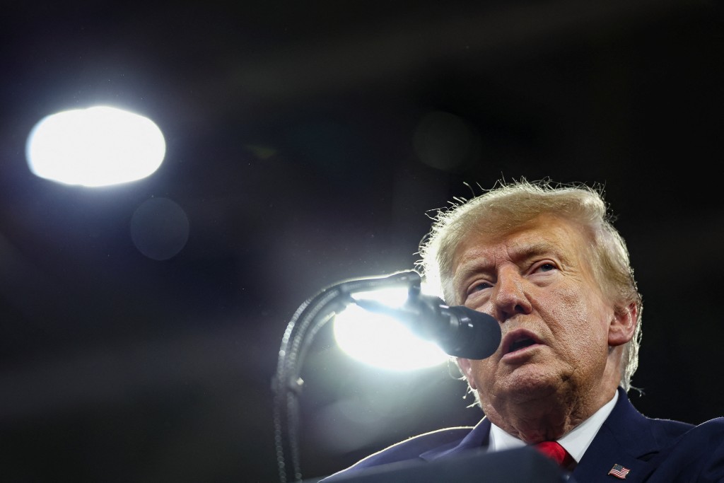 US President Donald Trump speaks during a rally at Florida Gulf Coast University's Alico Arena ahead of the midterm elections, in Fort Myers, Florida, US, October 23, 2026. REUTERS/Umit Bektas