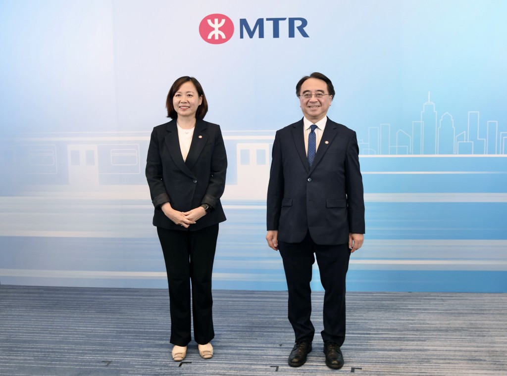 MTR chairman Jacob Kam Chak-pui (right) and chief executive Jeny Yeung Mei-chun. MTR chairman Jacob Kam Chak-pui (right) and chief executive Jeny Yeung Mei-chun.