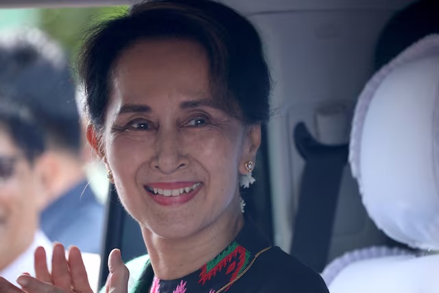 Myanmar's State Counsellor Aung San Suu Kyi arrives at a school in Kawhmu, Yangon, Myanmar, July 18, 2019. REUTERS/Ann Wang/File Photo