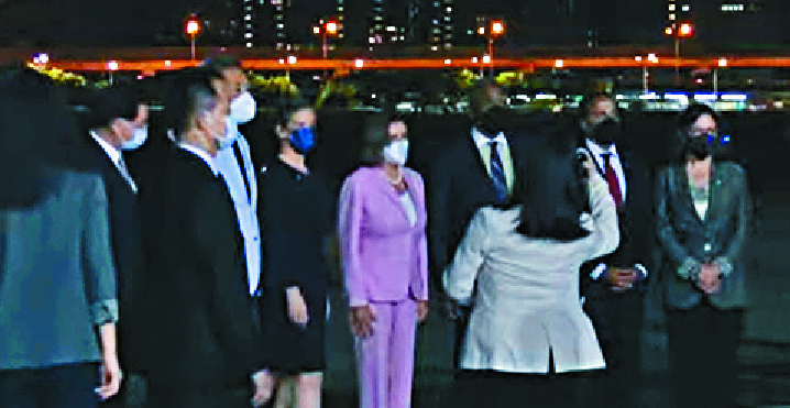A TV grab of Nancy Pelosi arriving at Sungshan airport last night. A TV grab of Nancy Pelosi arriving at Sungshan airport last night.