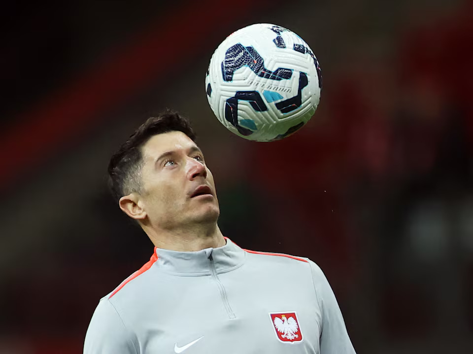 Soccer Football - World Cup - European Qualifiers - Group G - Poland v Malta - Stadion Narodowy, Warsaw, Poland - March 24, 2025 Poland's Robert Lewandowski during the warm up before the match REUTERS/Kacper Pempel/File photo
