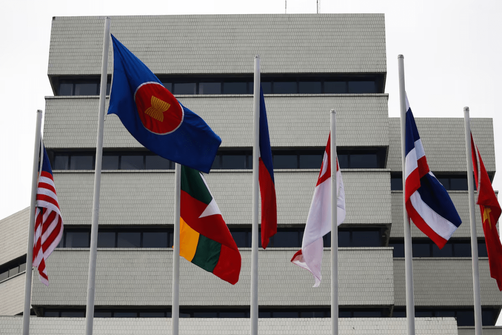 ASEAN opens summit with Gulf nations and China amid US tariffs threat