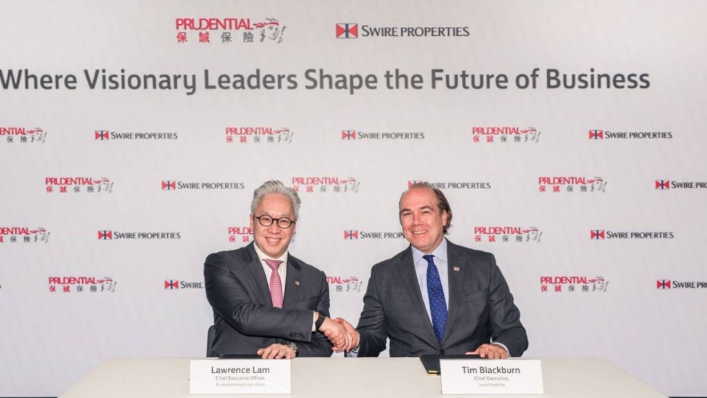 Lawrence Lam (left) and Tim Blackburn, chief executive of Taikoo Properties (right)